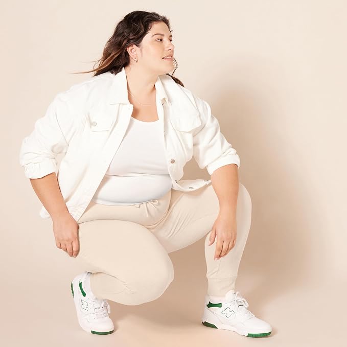 Amazon Essentials Women's Fleece Jogger Sweatpant (Available in Plus Size)