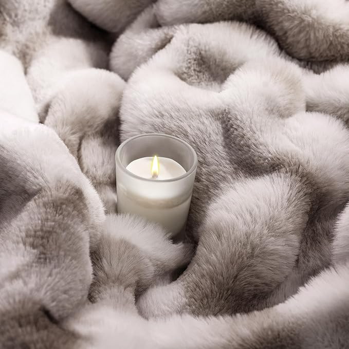 Luxury 1000GSM Faux Rabbit Fur Throw Blanket, Super Heavy Warm Cozy Grey Blankets for Couch Bed Sofa, Ruched Plush Fuzzy Elegant Soft Reversible Mink Blanket for Living Room Bedroom