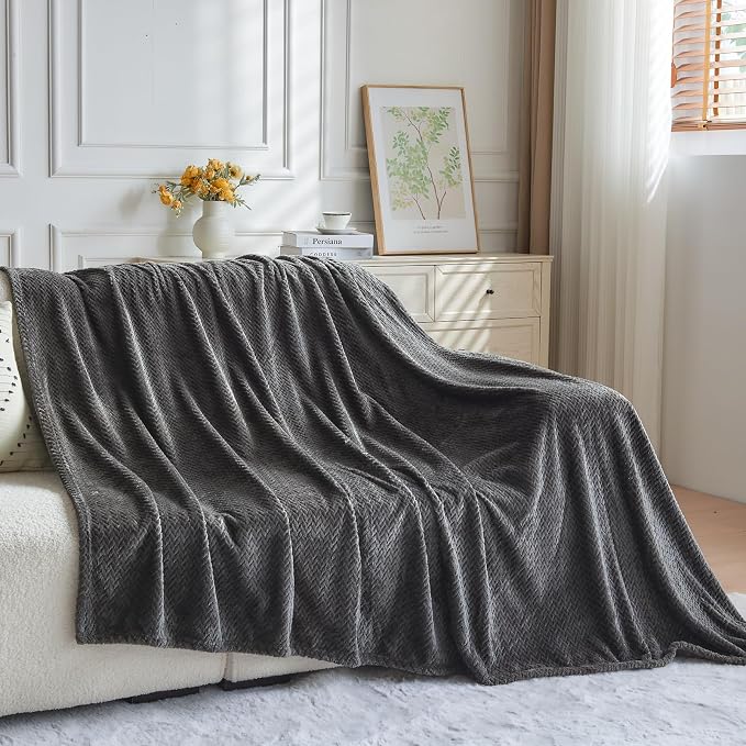 NEWCOSPLAY Fleece Leaves Pattern King Blanket, Dark Grey, 90"x110" | Super Soft Throw Blanket, Lightweight Cozy Bed Sofa Blanket, Premium Silky Flannel Fleece, Travel Blanket for All Season Use