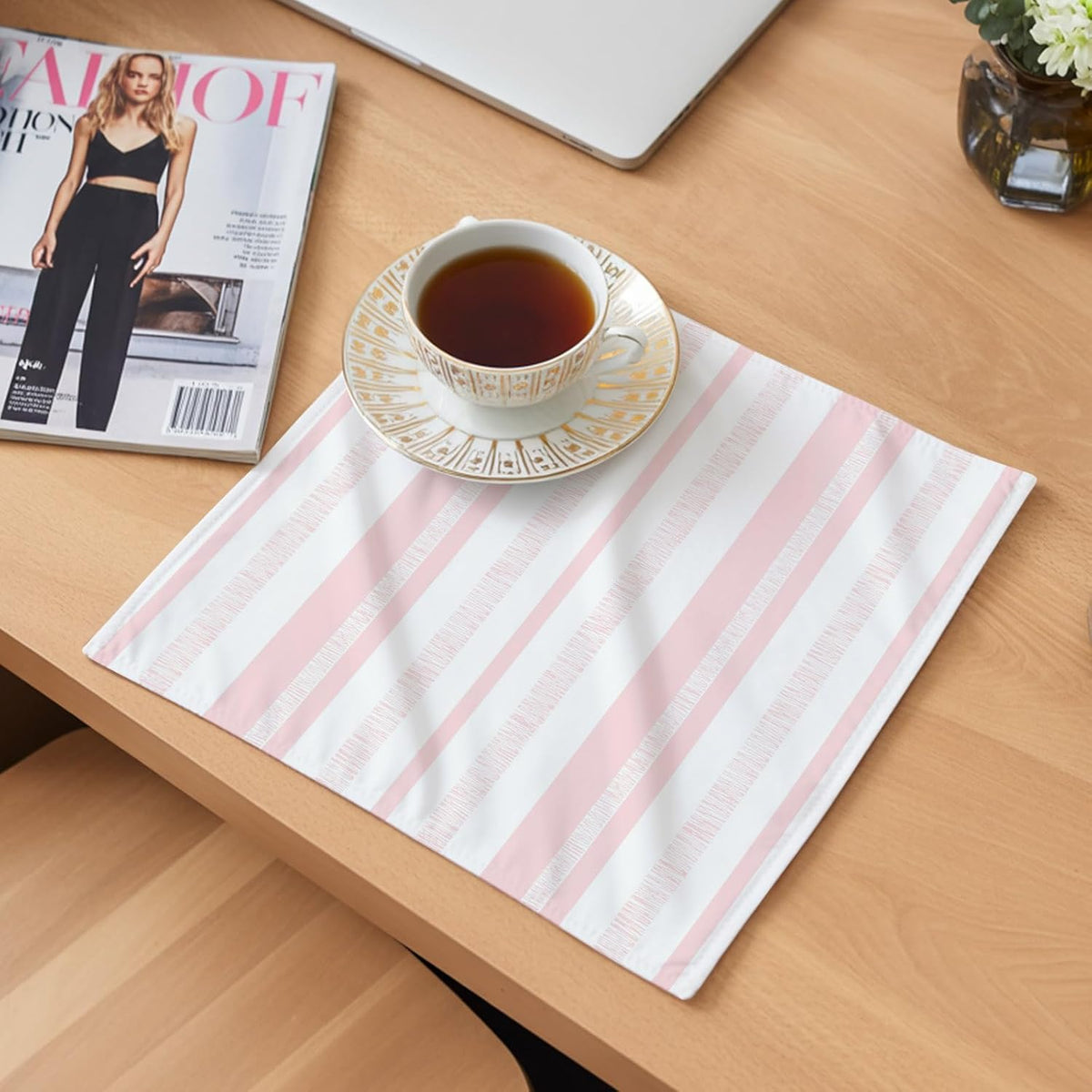 Pastel Pink Stripe Cloth Napkins Set of 4 Modern Minimalist Geometric Vertical Bands Napkins Cloth Washable Reusable Soft Napkin for Birthday Party Wedding Dining Table Decorations 20x20 Inch