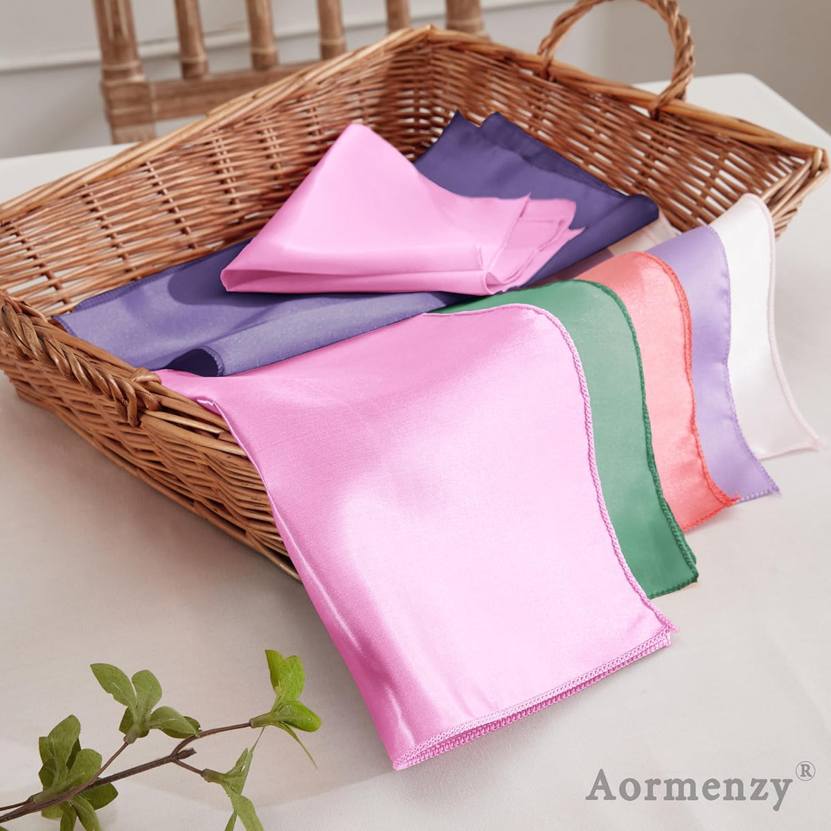 Aormenzy 25 Pack Light Pink Satin Napkins 12 x 12 Silky Napkins, Party Cloth Napkins Square Satin Napkins,Dining Table Napkins Soft Cloth Napkins for Wedding,Banquet,Party Decoration