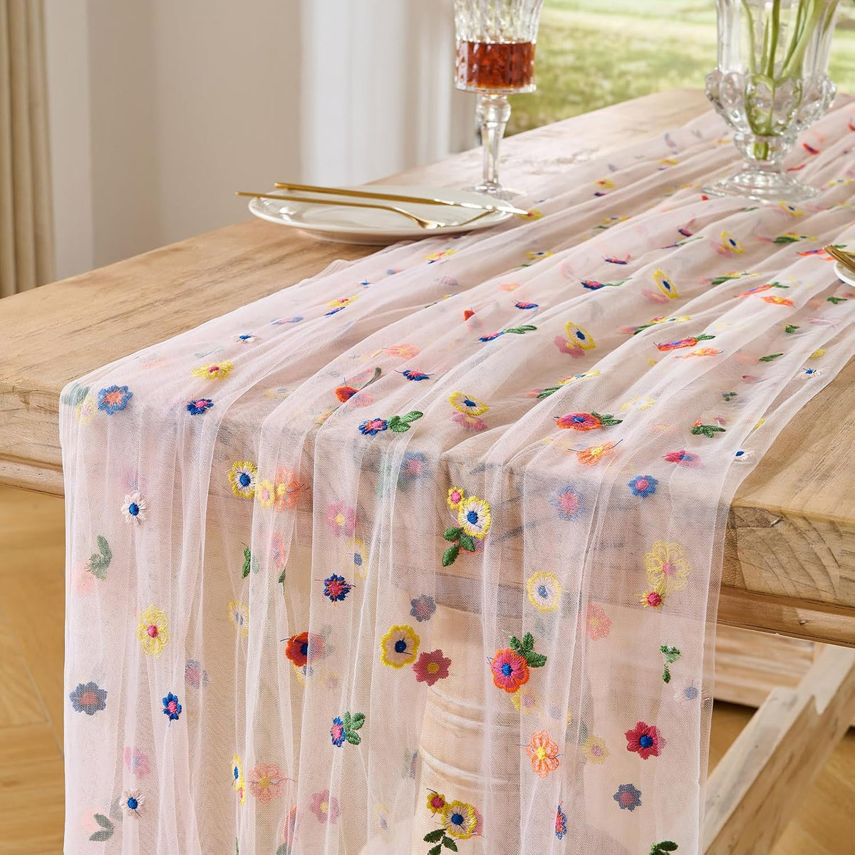 1pcs Pink Daisy Spring Table Runner Embroidery Gauze 10FT Florals Seasonal Tulle Holiday Birthday Kitchen Dining Table Decor for Home Party