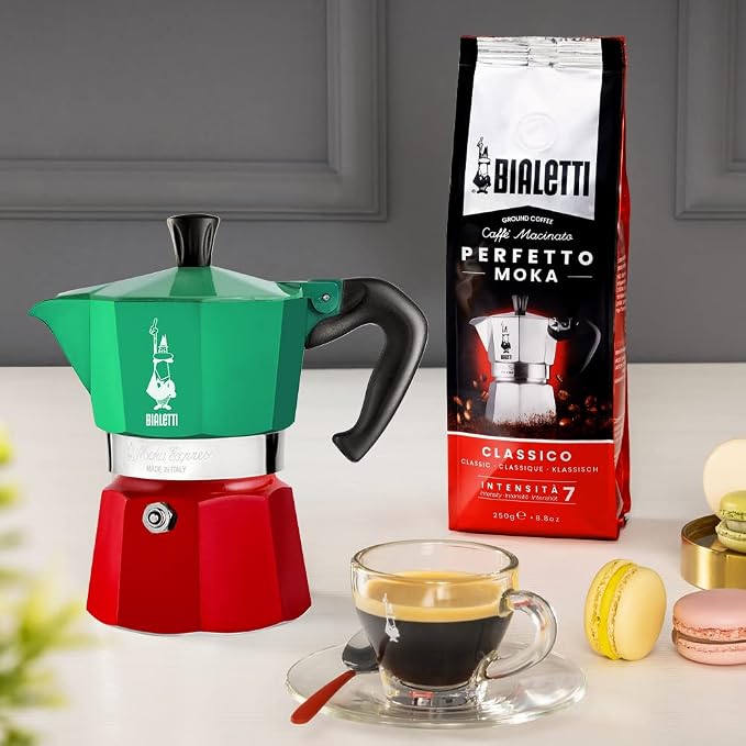 Bialetti - Moka Express Italia Collection: Iconic Stovetop Espresso Maker, Makes Real Italian Coffee, Moka Pot 6 Cups (9 Oz - 270 Ml), Aluminium, Colored in Red Green Silver