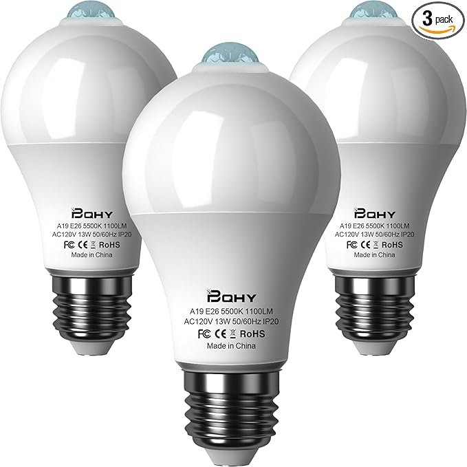 Motion Sensor Light Bulbs, 5500K Daylight Motion Activated Dusk to Dawn Security Light Bulb, 13W(100W Equivalent) E26 A19 Security LED Bulb Outdoor/Indoor, 3 Pack