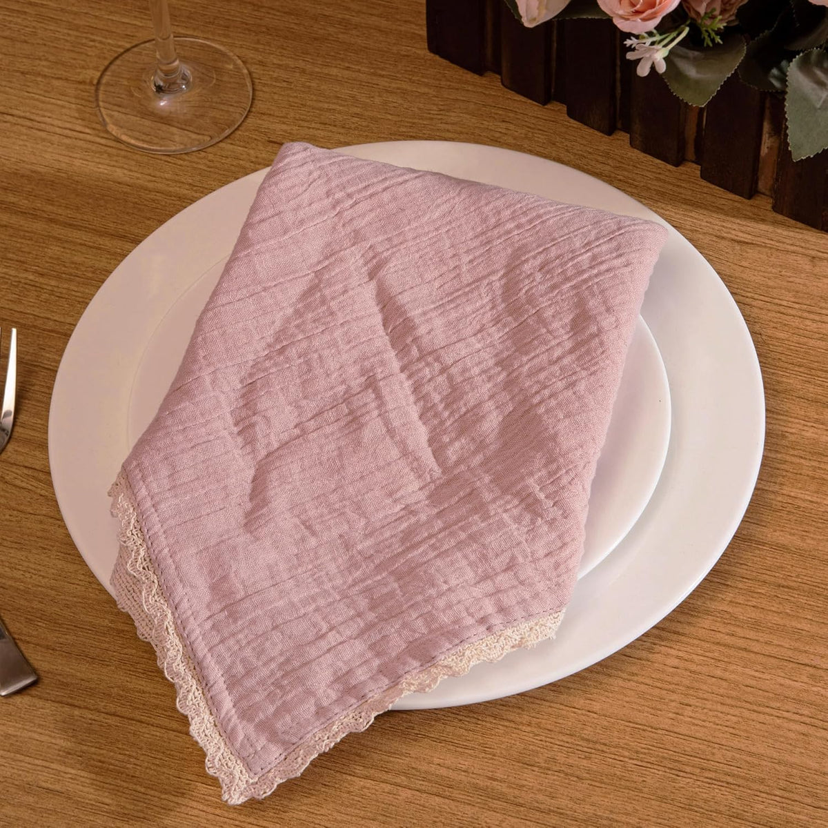 Lace Cloth Napkins, Cotton Gauze, Set of 4, 20x20 in,Peach Wipe