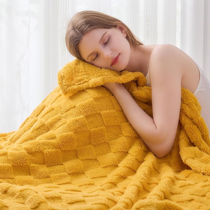 NEWCOSPLAY 3D Checkered Flannel Queen Blanket, Mustard Yellow, 90"x90" | Super Soft Cute Lightweight Decorative Premium Silky Fleece Blanket for Couch Sofa Bed, Gift for Women Men, All Season Use