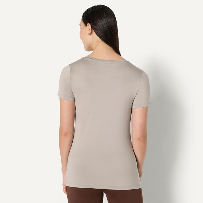 Amazon Essentials Women's Active Quick Dry Tech Stretch Short-Sleeve V-Neck T-Shirt (Available in Plus Size), Pack of 2