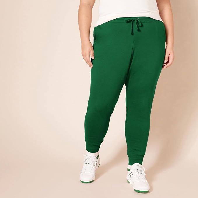 Amazon Essentials Women's Fleece Jogger Sweatpant (Available in Plus Size)