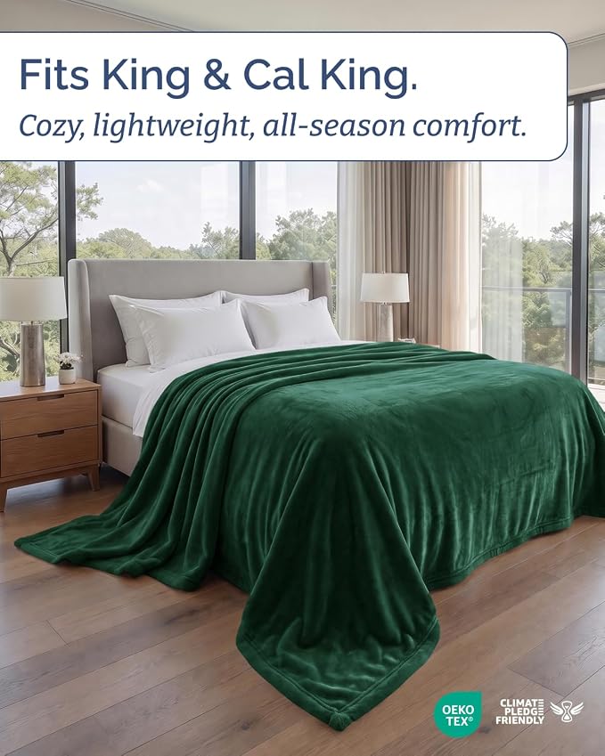 Ultra Soft Fleece Blanket Giant Blanket Size - Flannel Fleece Luxury Blanket - Lightweight for Couch Bed Chair - Thick, Warm and Breathable - All Season Cozy, Forest Green