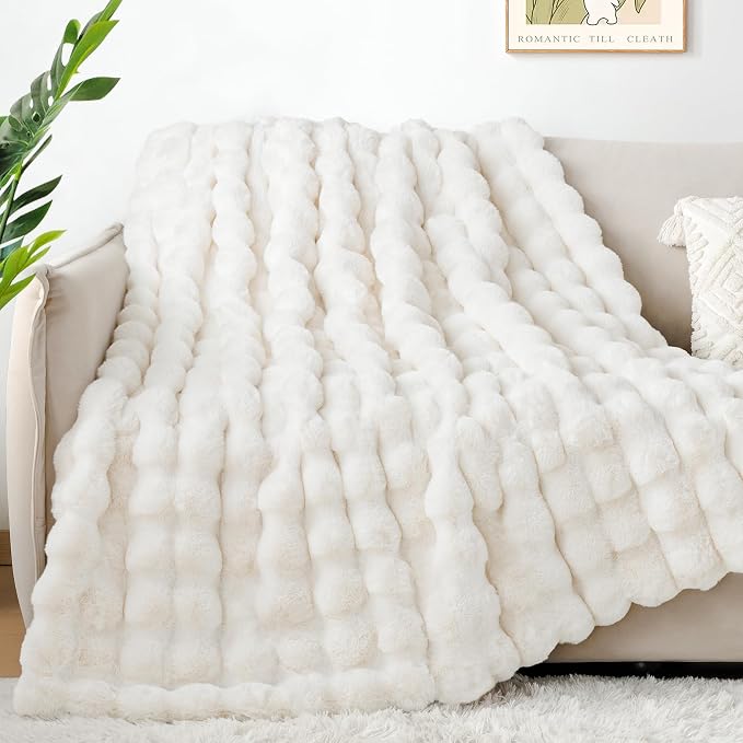 Luxury 1000GSM Faux Rabbit Fur Throw Blanket, Super Heavy Warm Cozy Blankets for Couch Bed Sofa, Bubble Plush Fuzzy Elegant Soft Mink Blanket for Mom Living Room Bedroom, Cream White