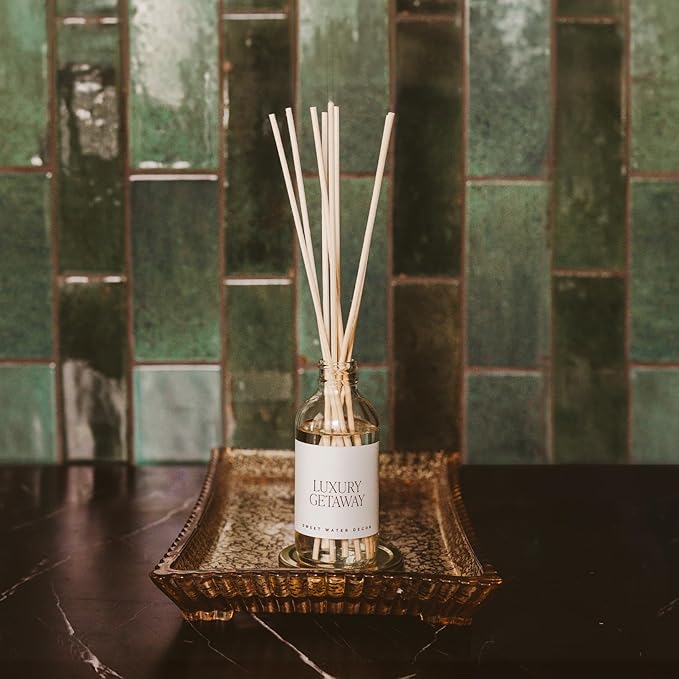 Sweet Water Decor Luxury Getaway Reed Diffuser Set - Room Diffuser with Leather, Amber & Musk Scent - Reed Diffuser for Bathroom Lasts for 4 Months - Home Diffuser with Premium Fragrance Oils