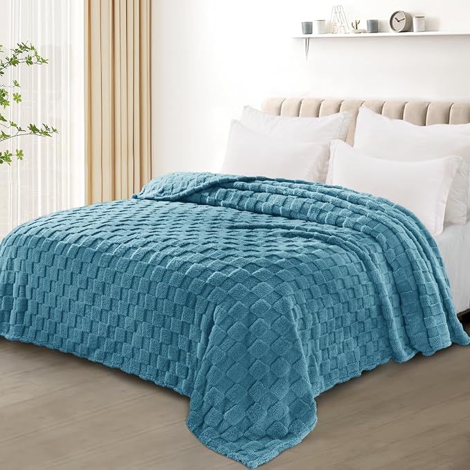 Exclusivo Mezcla 3D Checkered Fleece Queen Blanket for Bed, Slate Blue | Super Soft and Cozy Fluffy Blanket, Lightweight, Breathable, Decorative Blanket for Living Room, Bedroom, All Season, 90"x90"