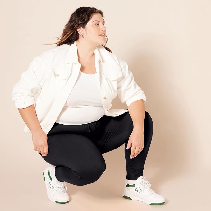 Amazon Essentials Women's Fleece Jogger Sweatpant (Available in Plus Size)