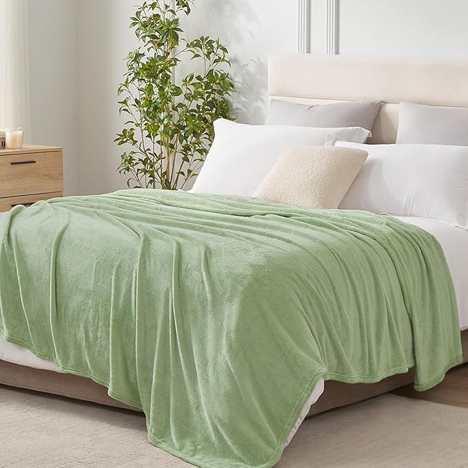 Hansleep Queen Sage Green Fleece Blanket, Soft Flannel Bed Blanket | Fuzzy Cozy Blanket 90x90 Inches, Multi-use for Bed, Sofa, Couch, Travel, Camping, All Season Warm Lightweight Cover