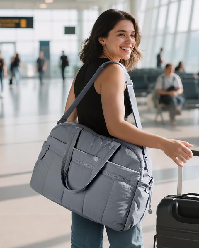 BAGSMART Duffle Bag for Travel, Gym Bag for Women, Weekender Carry on Bag | PVC Wet Pocket, Airline Approved Personal Carry-on Size, Fits Under-seat, One Bag for Gym, Travel, Hospital, Overnight