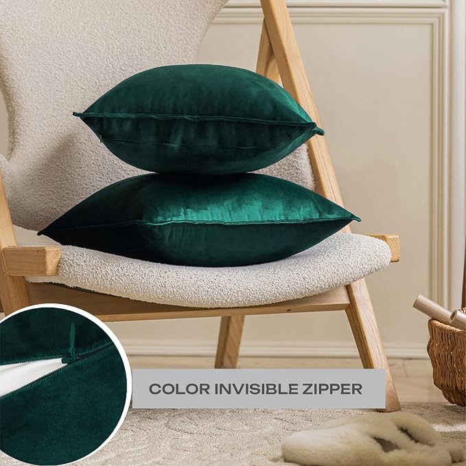 JIAHANNHA Velvet Green Throw Pillow Covers 16”x16”Pack of 2 Soft Decorative | Square Cushion Covers for Couch Sofa Bed Livingroom Car Home Decor,40x40Cm