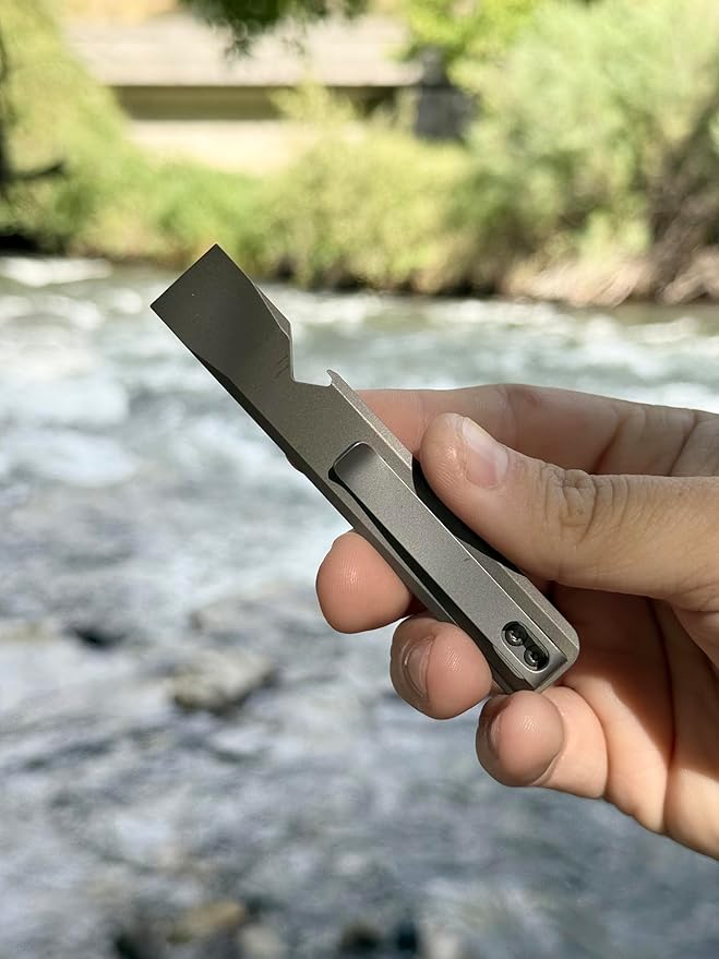 DAILYCARRYCO. SlimPry 2.0 Ultimate Slim Mini Everyday Carry PryBar Simple Keychain Carry Pry Tool Lightweight Sleek KeyChain