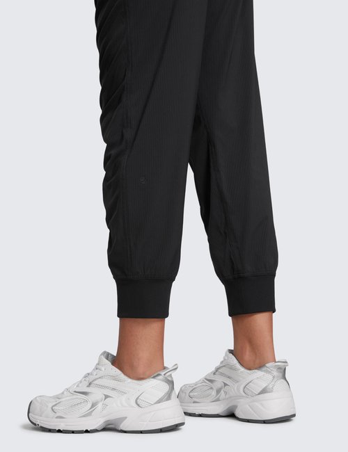 CRZ YOGA Lightweight Workout Joggers for Women 26" - Outdoor Running Casual Pants with Pockets Black Large