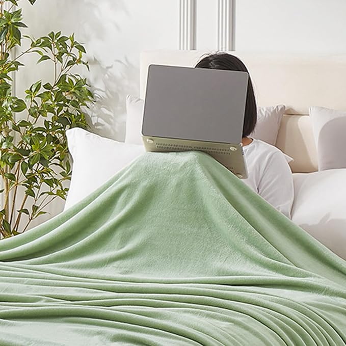 Hansleep King Sage Green Fleece Blanket, Soft Flannel Bed Blanket | Fuzzy Cozy Blanket 90x108 Inches, Multi-use for Bed, Sofa, Couch, Travel, Camping, All Season Warm Lightweight Cover