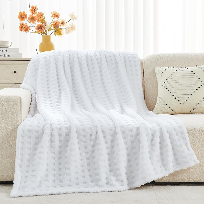 NEWCOSPLAY 3D Waffle Checkered Flannel Queen Blanket, White, 90"x90" | Super Soft Cute Lightweight Decorative Premium Silky Fleece Blanket for Couch Sofa Bed, Gift for Women Men, All Season Use