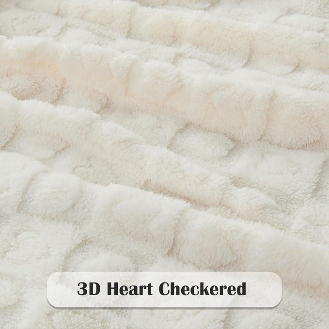 NEWCOSPLAY 3D Heart Checkered Flannel Queen Blanket, Ivory Heart, 90"x90" | Super Soft Cute Lightweight Decorative Premium Silky Fleece Blanket for Couch Sofa Bed, Gift for Women Men, All Season Use
