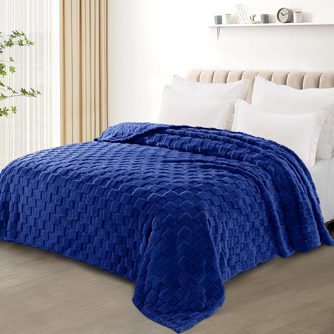 Exclusivo Mezcla 3D Checkered Fleece Twin Blanket for Bed, Cobalt Blue | Super Soft and Cozy Fluffy Bed Blanket, Cute Fuzzy Blanket for Teens Back to School, Dorm Essentials, All Season, 60"x80"