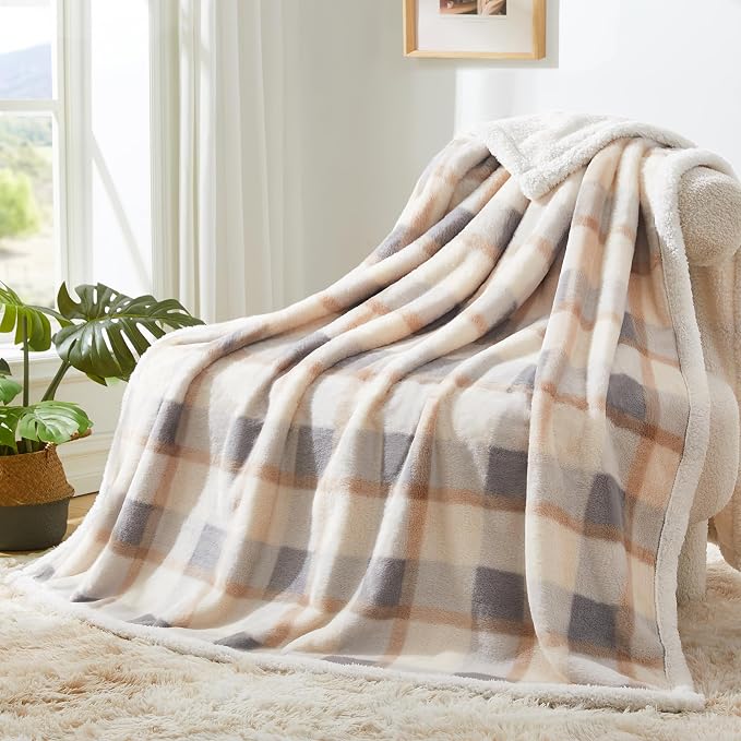 PU MEI Super Soft Faux Rabbit Fur Sherpa Fleece Throw Blanket, Reversible Luxury Cozy Cute Furry Blanket, Plush Warm Shaggy Fluffy Checkered Blankets for Sofa Couch Bed (Grey-Plaid, 60" x 80")