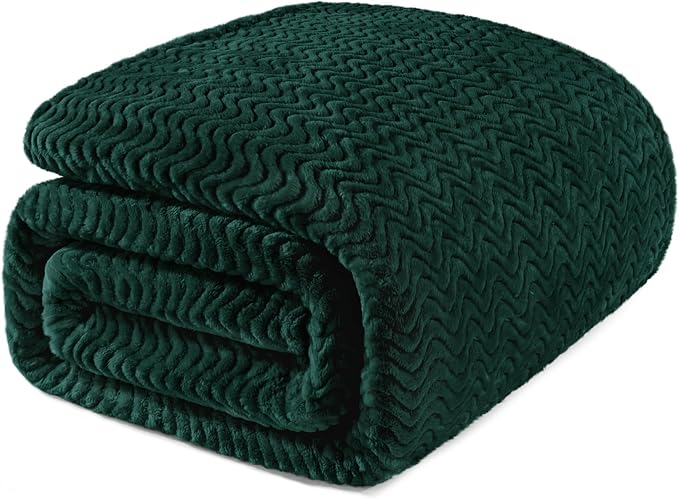 Exclusivo Mezcla Soft Fleece Blanket Twin Size for Bed, Sofa, Forest Green | 90"x66" Breathable Lightweight Flannel Blanket for Summer, Plush Cozy Jacquard Wave for Home Decor