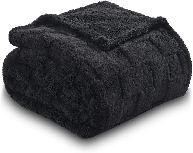 NEWCOSPLAY 3D Checkered Flannel Twin Blanket, Black Checkered, 60"x80" | Super Soft Cute Lightweight Decorative Premium Silky Fleece Blanket for Couch Sofa Bed, Gift for Women Men, All Season Use