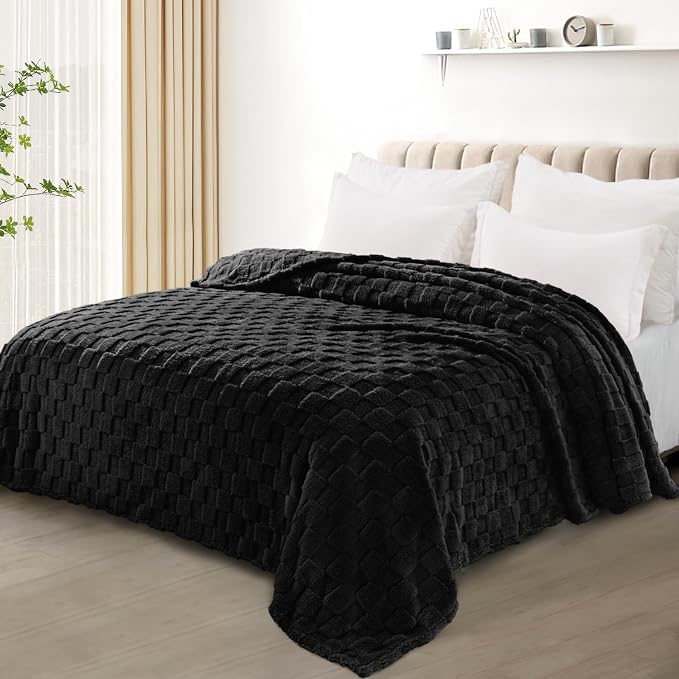 Exclusivo Mezcla 3D Checkered Fleece Twin Blanket for Bed, Black | Super Soft and Cozy Fluffy Bed Blanket, Cute Fuzzy Blanket for Teens Back to School, Dorm Essentials, All Season, 60"x80"