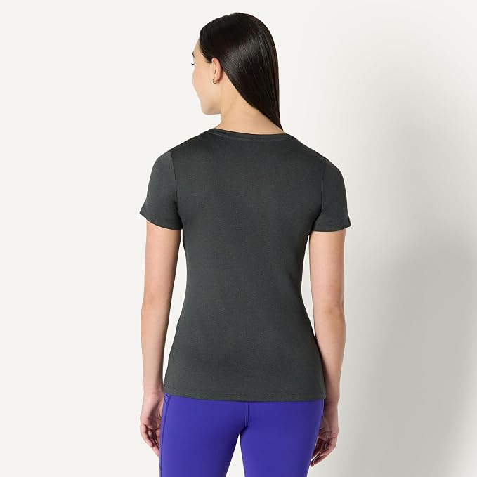 Amazon Essentials Women's Active Quick Dry Tech Stretch Short-Sleeve V-Neck T-Shirt (Available in Plus Size), Pack of 2