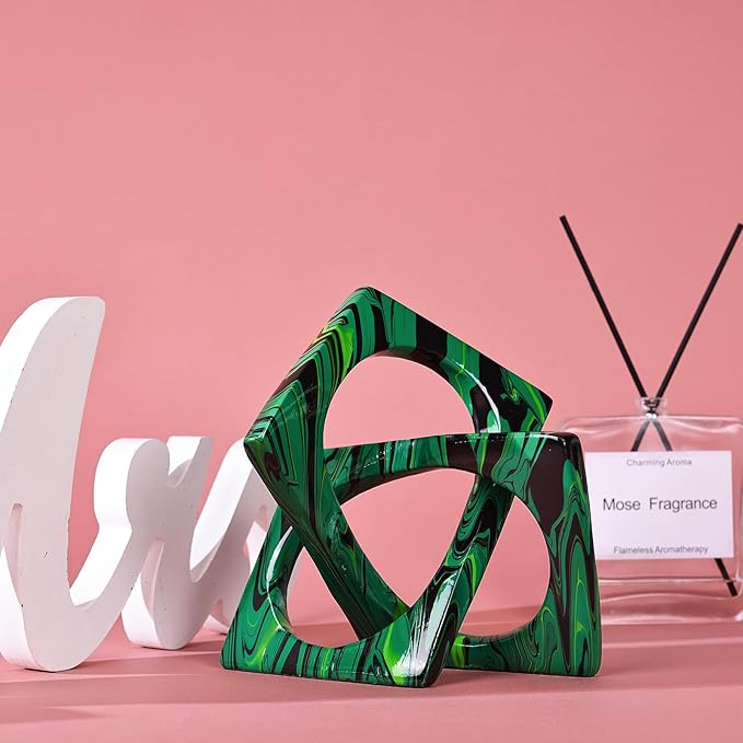 XMGZQ Emerald Green Knot Statue for Coffee Table Centerpiece Decor,Modern Abstract Art Geometric Sculpture and Figurines, Home Decor Accent,Cube Knick Knacks for Shelves,Bookshelf,Entryway,Floating