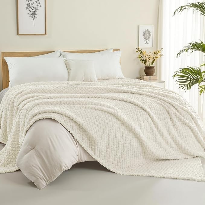 Exclusivo Mezcla Soft Fleece Queen Size Blanket for Bed, Ivory | Jacquard Lightweight Cozy Bed Blanket, Breathable Decorative Fuzzy Textured All Season Use, 90x90 Inches