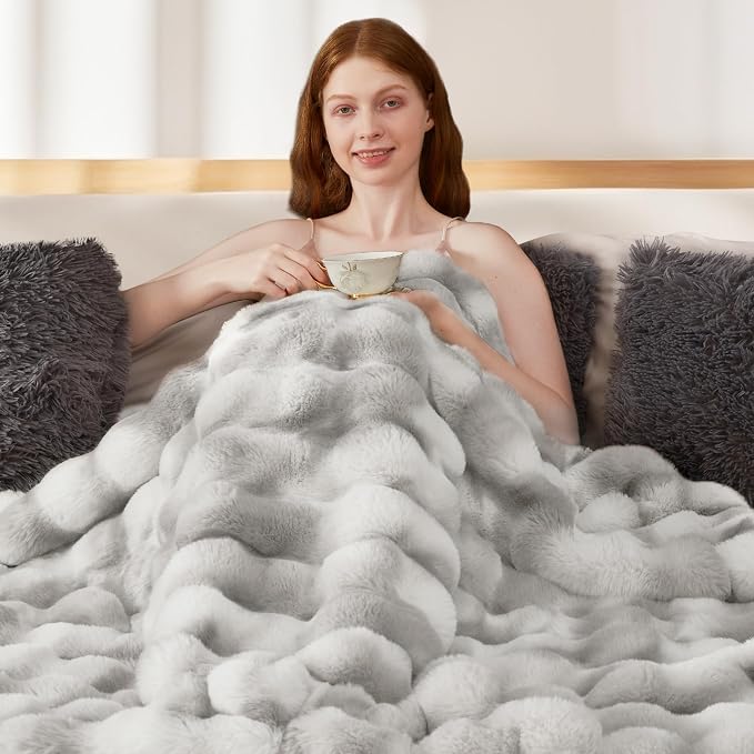 Luxury 1000GSM Rabbit Faux Fur Blanket, Super Heavy Warm Cozy Brown Blankets for Couch Bed Sofa, Ruched Plush Fuzzy Elegant Soft Reversible Mink Blanket Living Room Bedroom, 90" x 90"