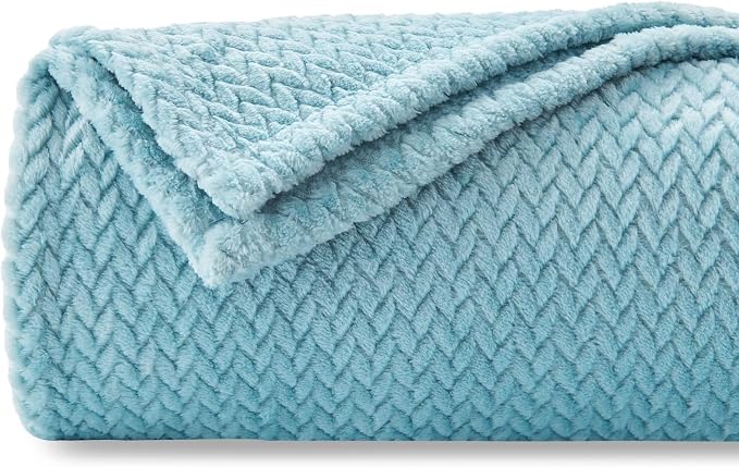 NEWCOSPLAY Fleece Leaves Pattern Twin Blanket, Light Blue, 60"x80" | Super Soft Throw Blanket, Lightweight Cozy Bed Sofa Blanket, Premium Silky Flannel Fleece, Travel Blanket for All Season Use
