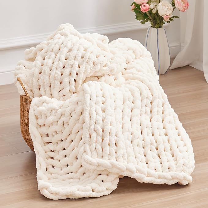 Negwoo Chunky Knit Throw Blanket, Knitted Throw Chenille Yarn, 50"*60" | Soft Thick Cable Knitted Blankets, Handmade Big Thick Blanket, Machine Washable Cute Comfy Blanket for Home Decor,Cream White