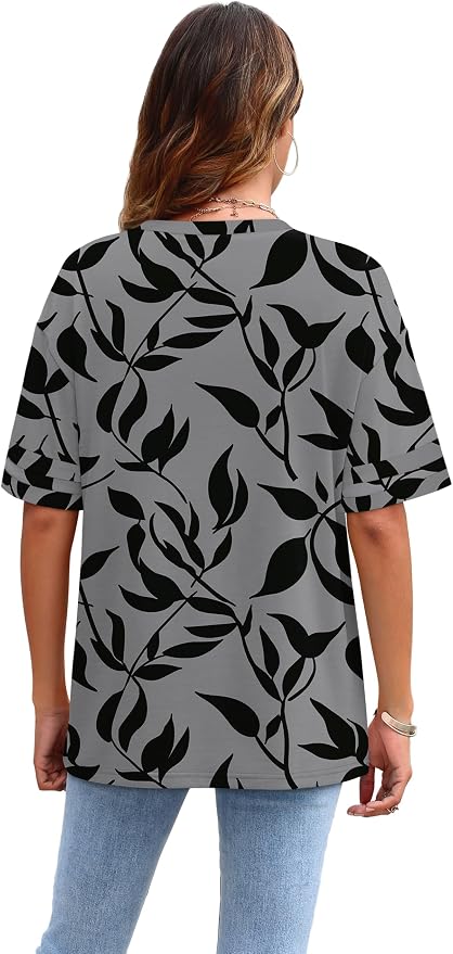 WIHOLL Womens T Shirts Loose Fit Short Sleeve Tees Crew Neck Color Block Summer Tops 2026 Fashion