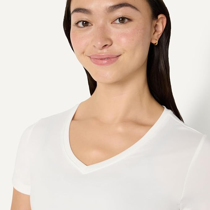 Amazon Essentials Women's Active Quick Dry Tech Stretch Short-Sleeve V-Neck T-Shirt (Available in Plus Size), Pack of 2