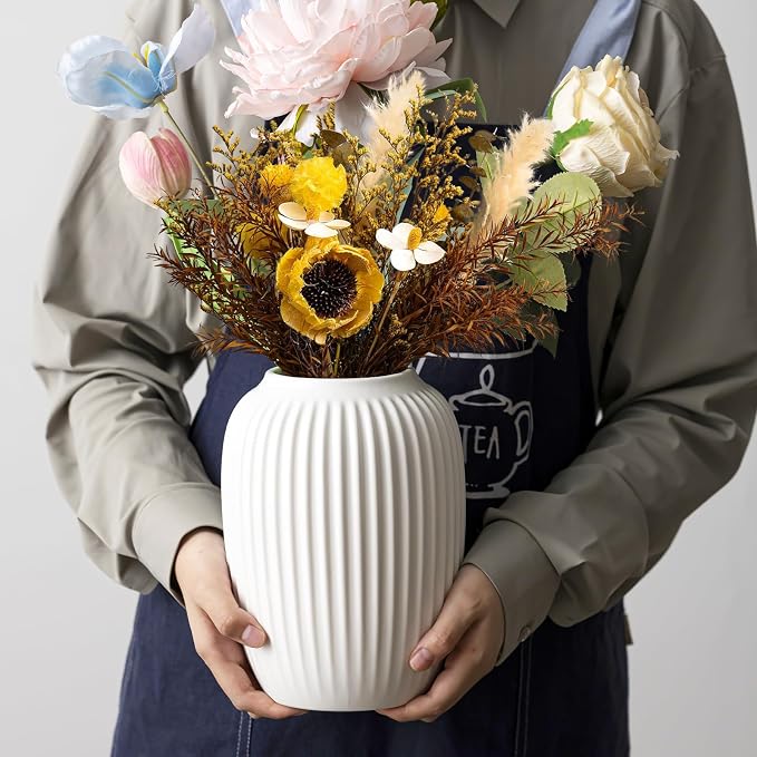 White Ceramic Vase for Modern Home Decor, Minimalistic Nordic Boho Matte Vase for Decorating Farmhouse Central Location, Perfect for Wedding Table Living Room Office Bedroom Kitchen Gift