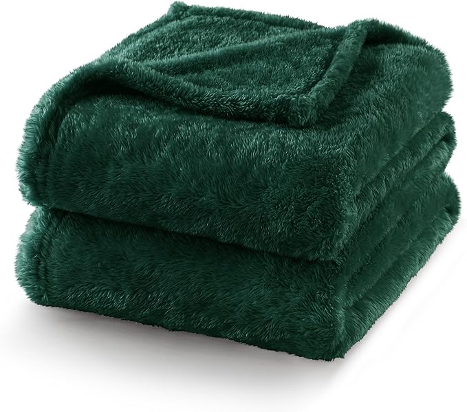Exclusivo Mezcla Fuzzy Plush Fleece Bed Blanket Twin XL Size, Forest Green | 90x66 Inches, Super Soft and Cozy Bed Blanket, Fluffy Blanket for Bed, College Dorm Room Essentials, All Season