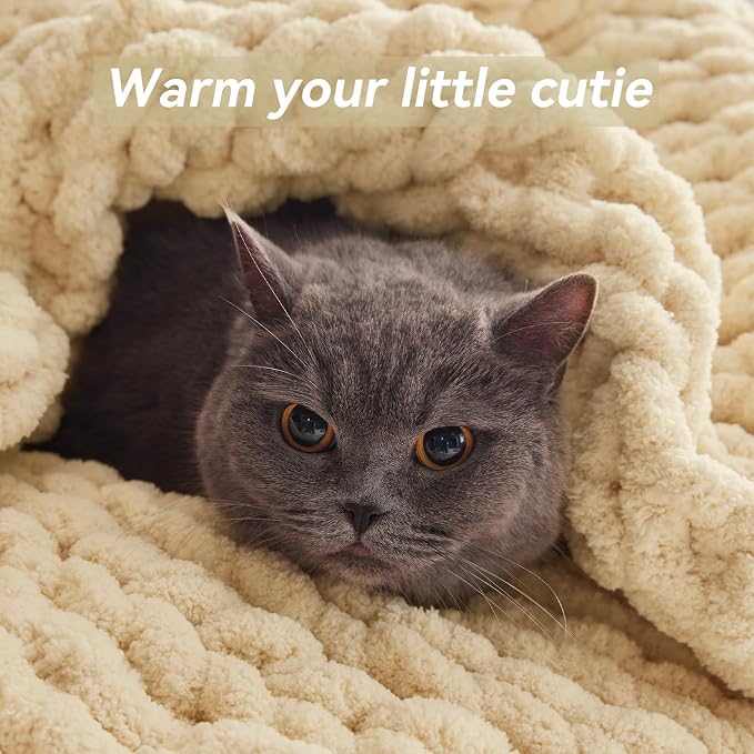 Negwoo Chunky Knit Throw Blanket, Knitted Throw Chenille Yarn, 50"*60" | Soft Thick Cable Knitted Blankets, Handmade Big Thick Blanket, Machine Washable Cute Comfy Blanket for Home Decor, Oatmeal