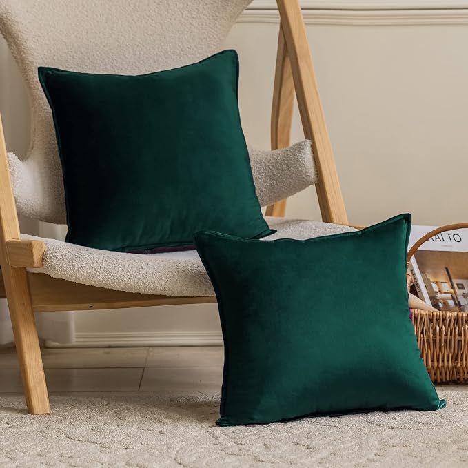 JIAHANNHA Velvet Green Throw Pillow Covers 18”x18”Pack of 2 Soft Decorative | Square Cushion Covers for Couch Sofa Bed Livingroom Car Home Decor,45x45Cm