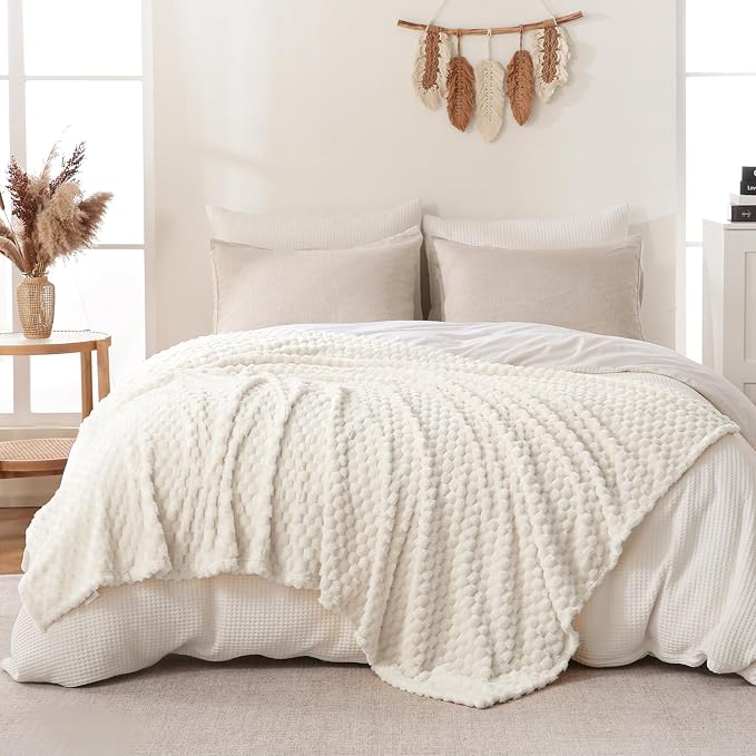 Bnuitland Ivory Flannel Throw Twin Size Blanket (60X80 inches), 300 GSM Fleece Cozy Warm Soft Home Decor Lightweight Bed Blanket for Adults, Suitable for All Seasons.