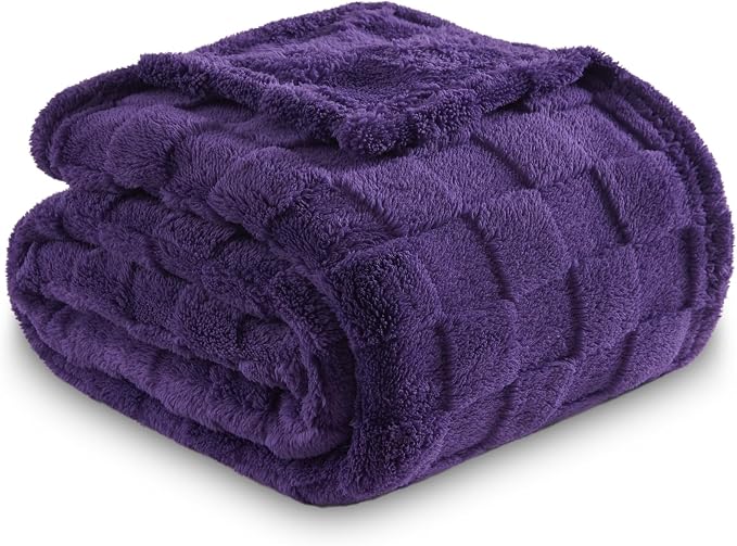 NEWCOSPLAY 3D Checkered Flannel Twin Blanket, Purple Checkered, 60"x80" | Super Soft Cute Lightweight Decorative Premium Silky Fleece Blanket for Couch Sofa Bed, Gift for Women Men, All Season Use