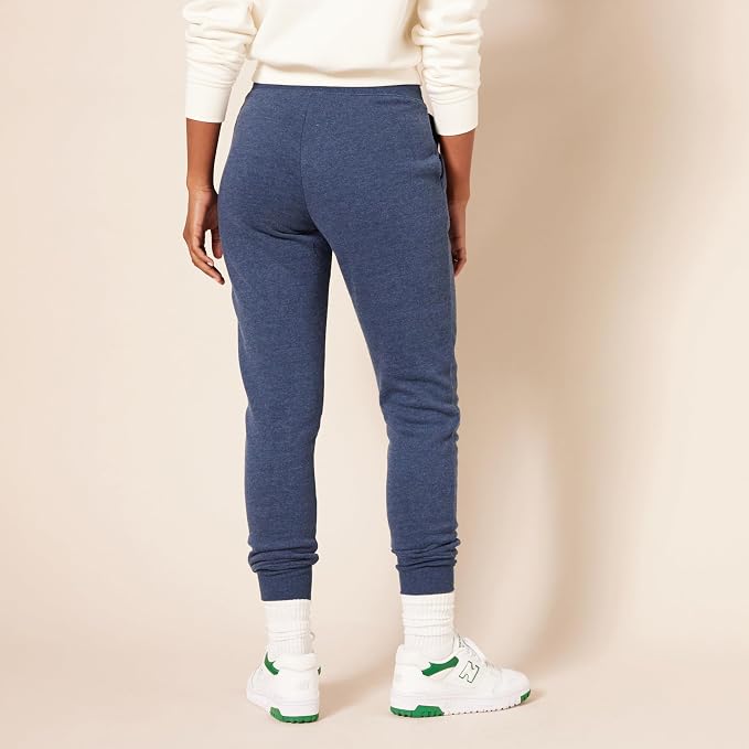 Amazon Essentials Women's Fleece Jogger Sweatpant (Available in Plus Size)