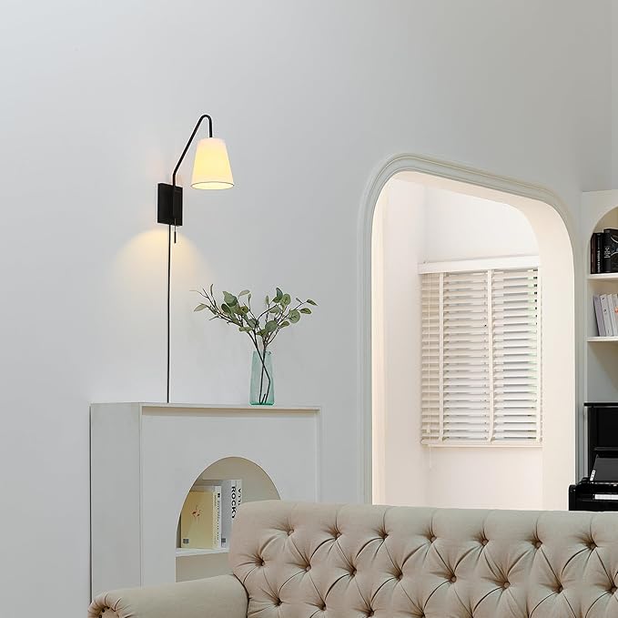 Globe Electric 65000043 1-Light Plug-in or Hardwire Wall Sconce, Matte Black, White Fabric Shade, Swing Arm, 6ft Black Braided Fabric Cord, On/Off Pull Chain, Wall Lights for Living Room, Home Décor