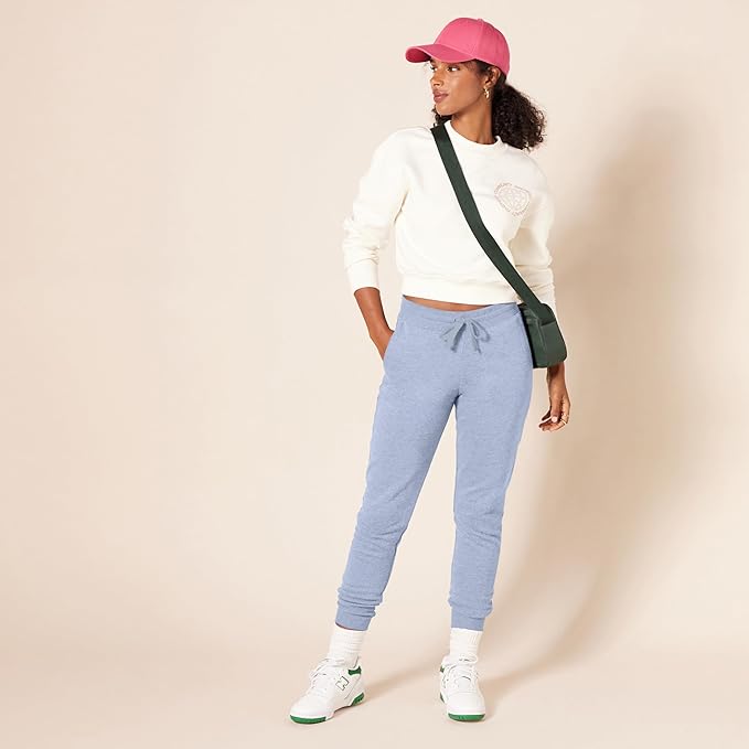 Amazon Essentials Women's Fleece Jogger Sweatpant (Available in Plus Size)