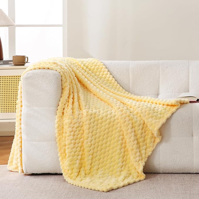Bnuitland Light Yellow Flannel Throw Blanket (50X40 inches), 300 GSM Fleece Cozy Warm Soft Lightweight Bed Sofa Blanket for Babys and Pets, Suitable for All Seasons