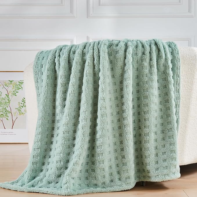 NEWCOSPLAY 3D Waffle Checkered Flannel Queen Blanket, New Sage, 90"x90" | Super Soft Cute Lightweight Decorative Premium Silky Fleece Blanket for Couch Sofa Bed, Gift for Women Men, All Season Use