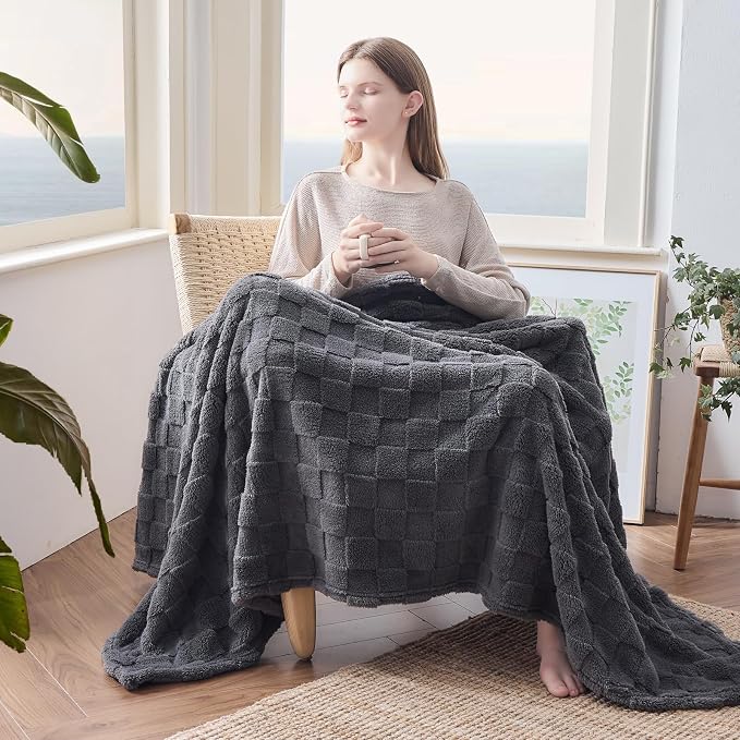 NEWCOSPLAY 3D Checkered Flannel Twin Blanket, Dark Grey, 60"x80" | Super Soft Cute Lightweight Decorative Premium Silky Fleece Blanket for Couch Sofa Bed, Gift for Women Men, All Season Use